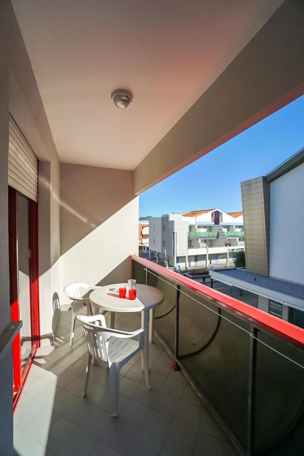 Condominio Clyo Bibione Buitenkant foto