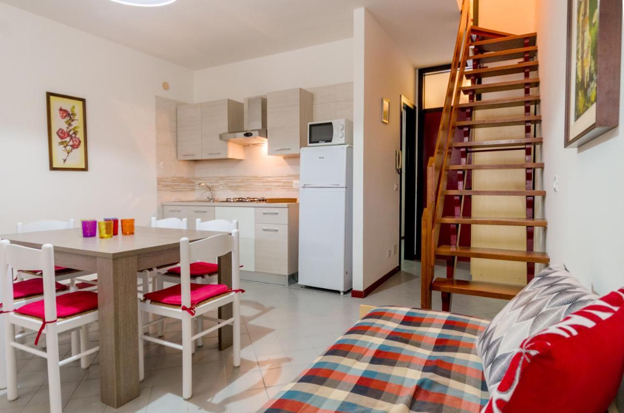 Condominio Clyo Bibione Buitenkant foto