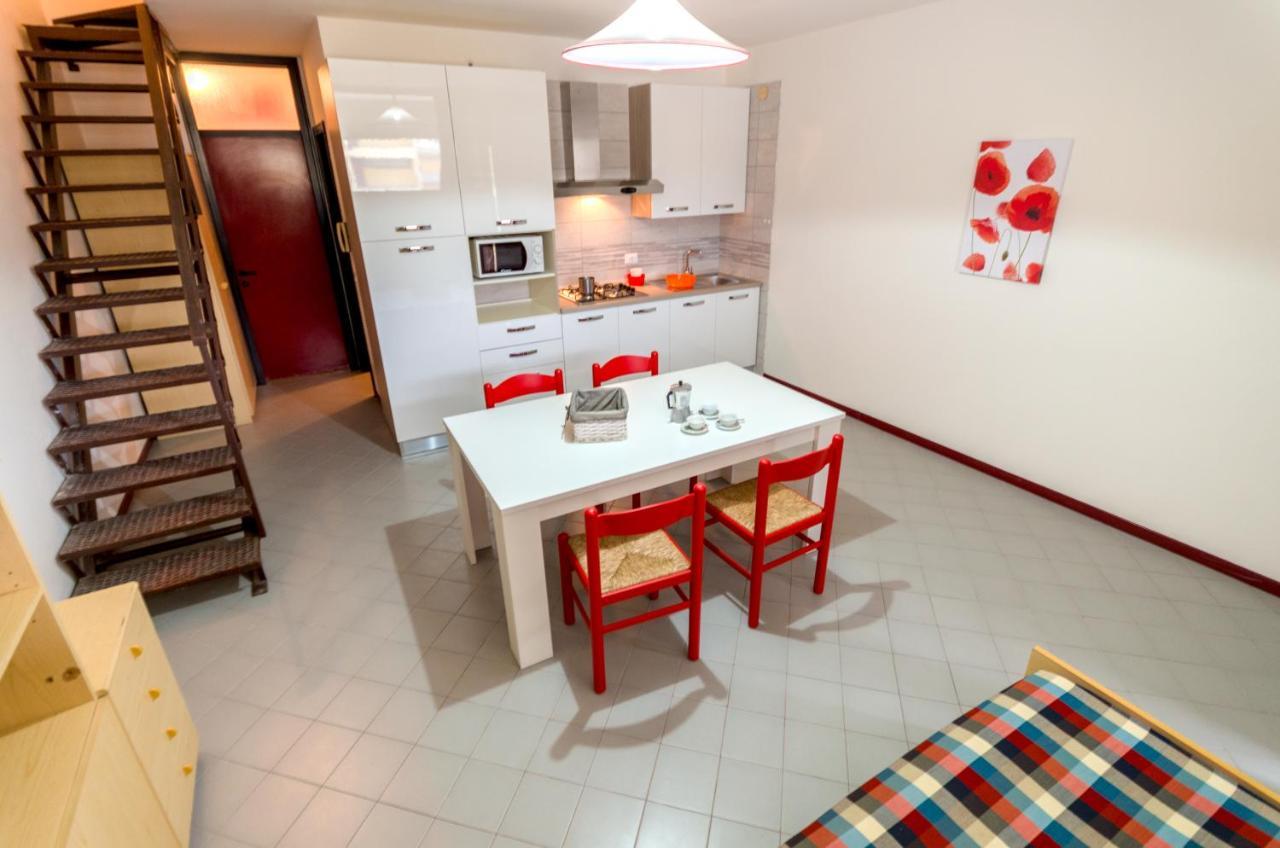 Condominio Clyo Bibione Buitenkant foto