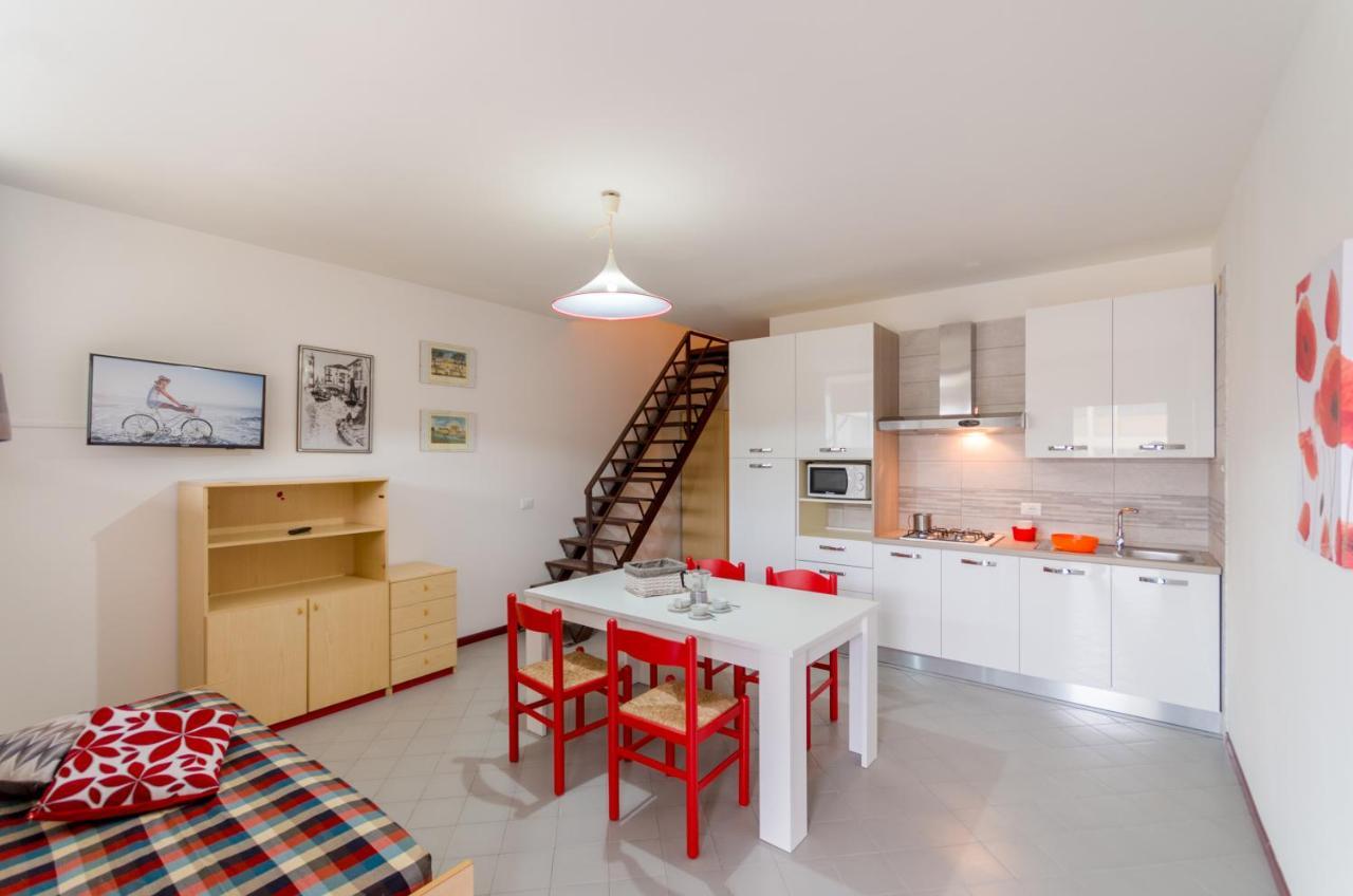 Condominio Clyo Bibione Buitenkant foto