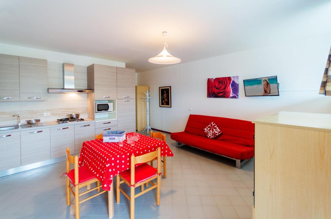 Condominio Clyo Bibione Buitenkant foto